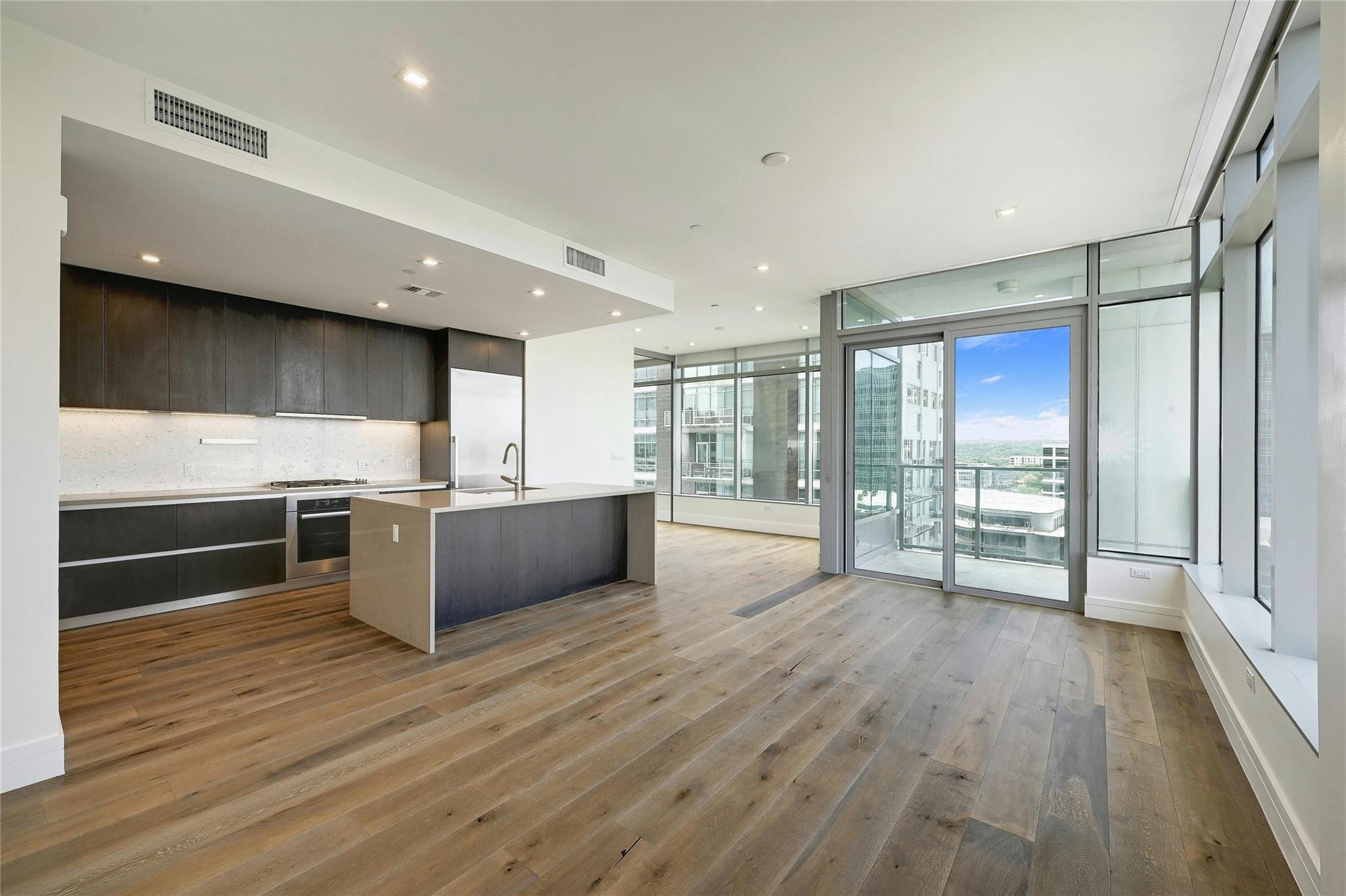 501 West Ave 1104