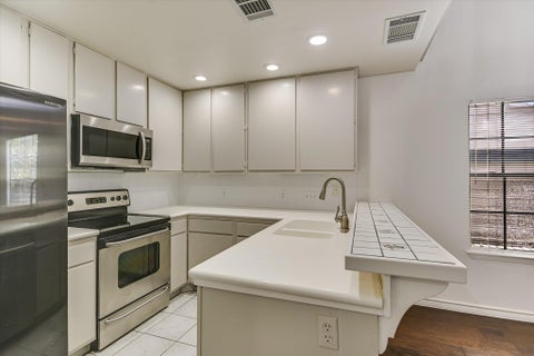 Tiny photo for 1748 Ohlen RD #37, Austin, TX 78757 (MLS # 1952373)