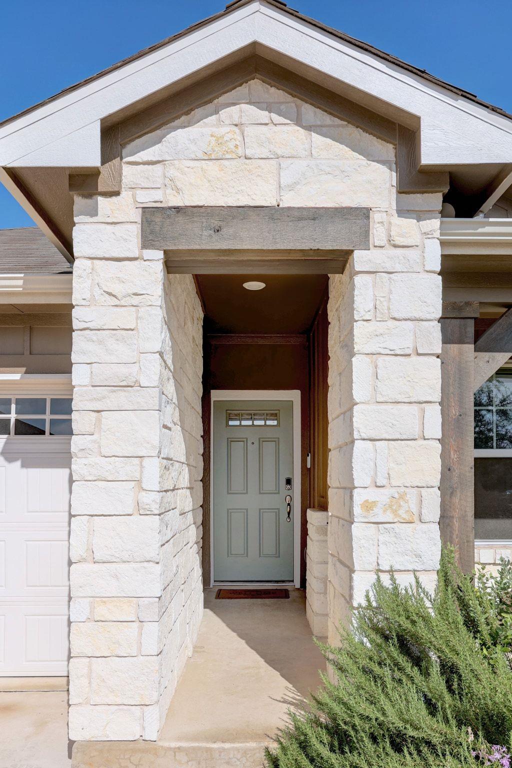 2856 Moyer LN