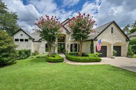 Photo of 3705 Dogwood Creek CV, Austin, TX 78746 (MLS # 7914992)