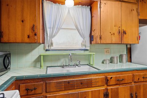 Tiny photo for 2000 Cedar Ave, Austin, TX 78722 (MLS # 4990589)