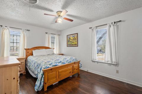 Tiny photo for 2000 Cedar Ave, Austin, TX 78722 (MLS # 4990589)