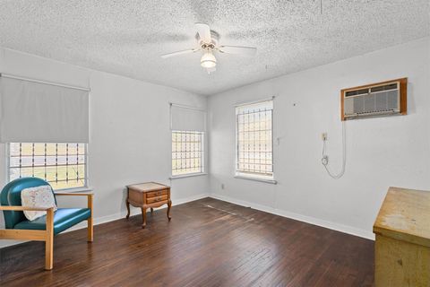 Tiny photo for 2000 Cedar Ave, Austin, TX 78722 (MLS # 4990589)