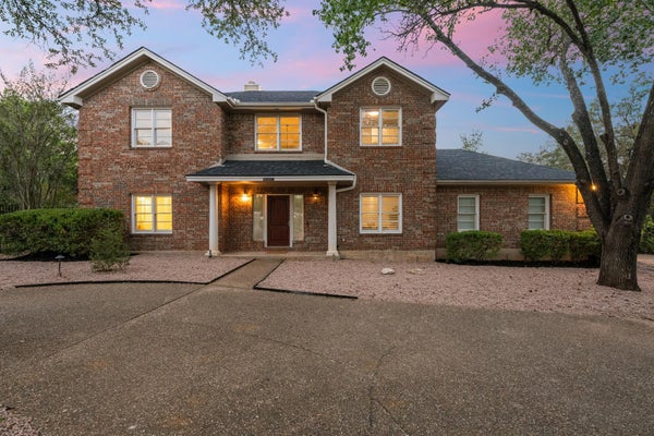 9001 GLENLAKE DR, AUSTIN, TX 78730 - Image e71b4ef1aeb0331eb6ba3f20231173dc/2072450899