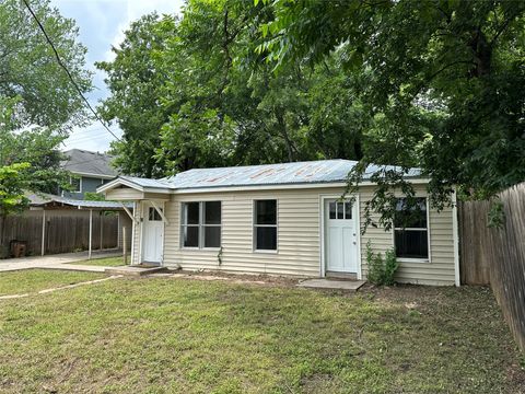 808 E 46th ST C Austin TX 78751