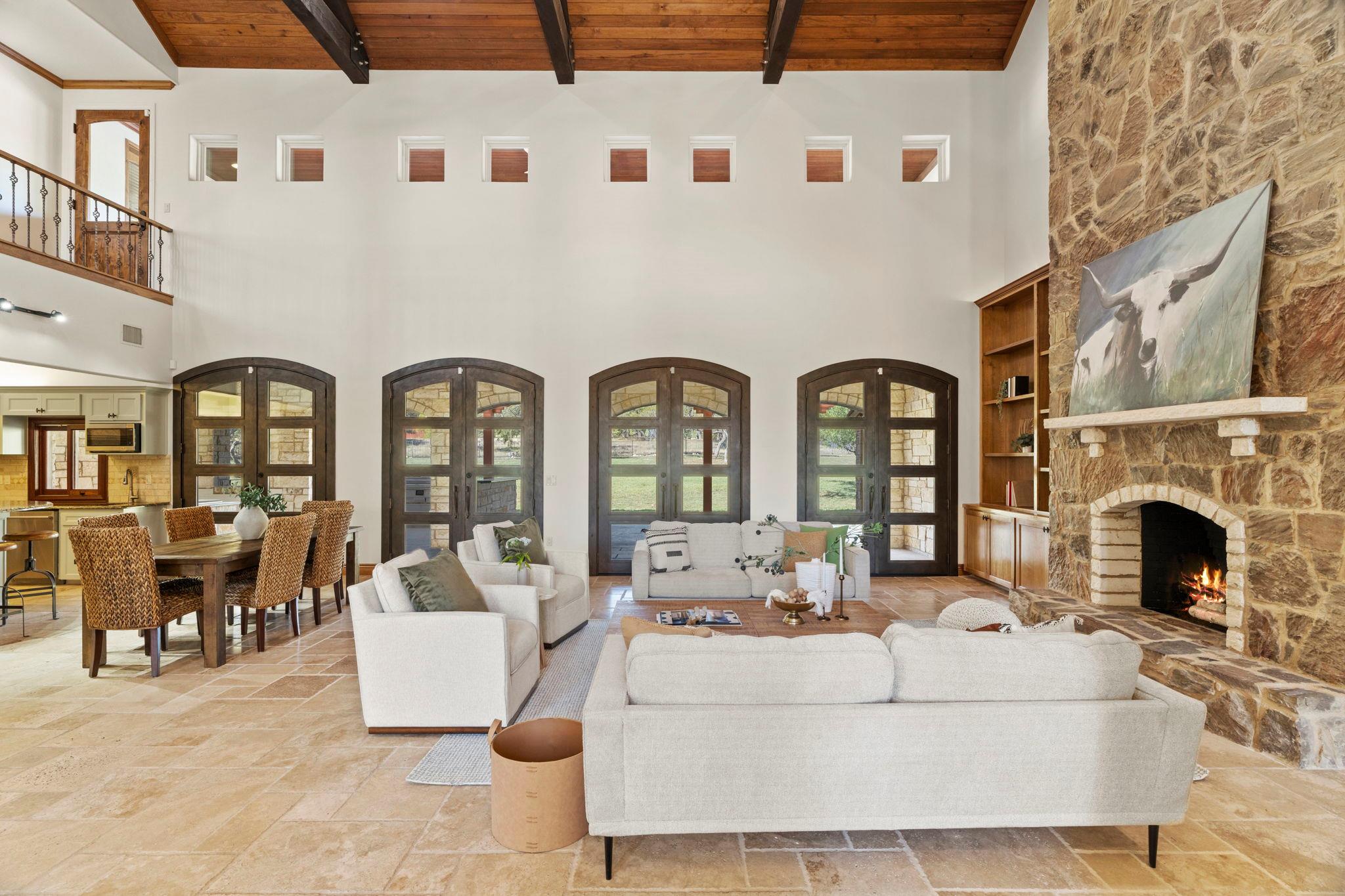 2180 La Ventana PKWY