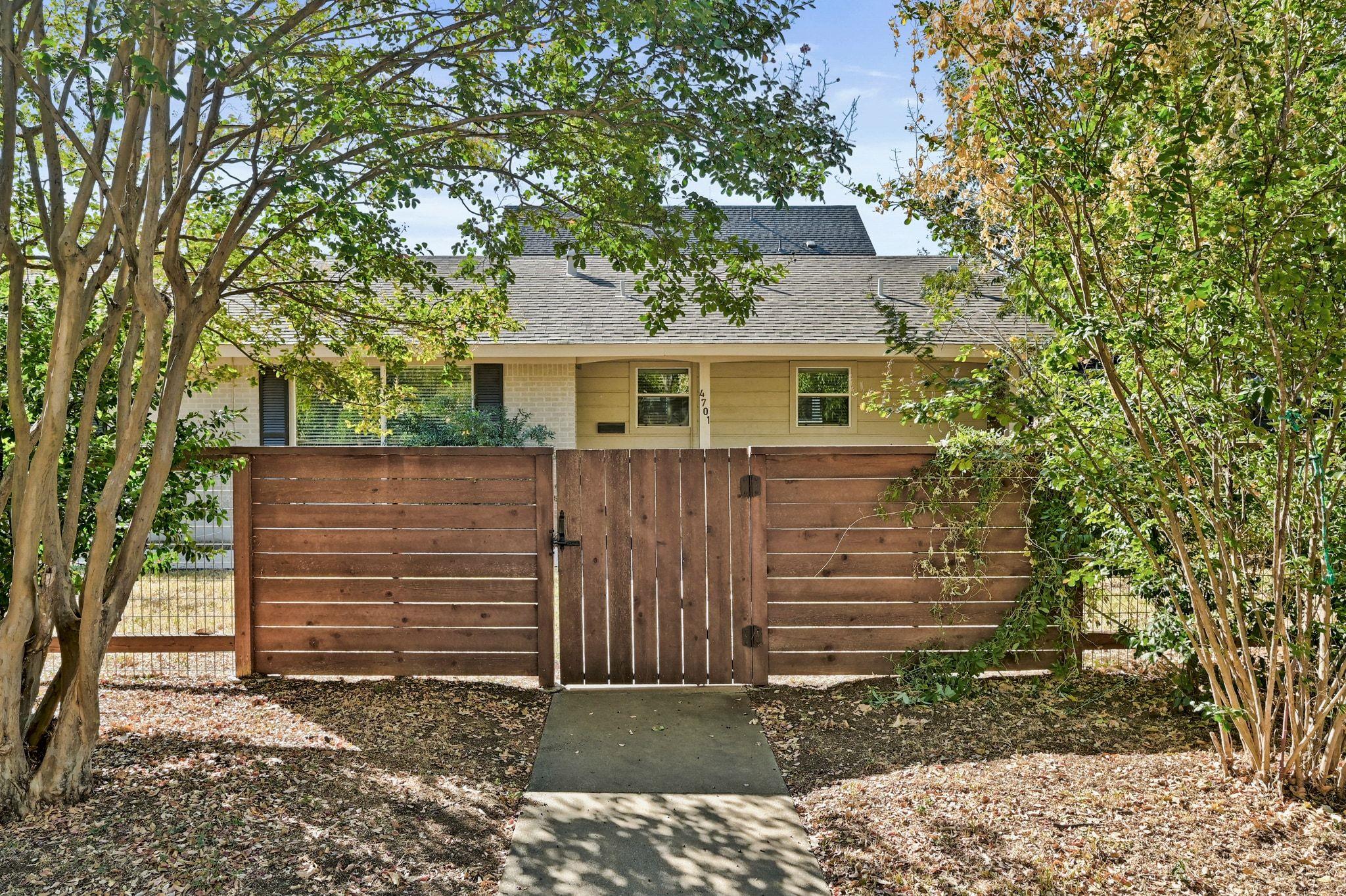 4701 SYLVANDALE DR 1