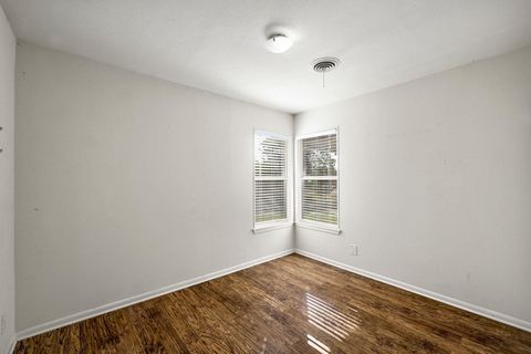 Tiny photo for 4701 SYLVANDALE DR #1, Austin, TX 78745 (MLS # 1585183)