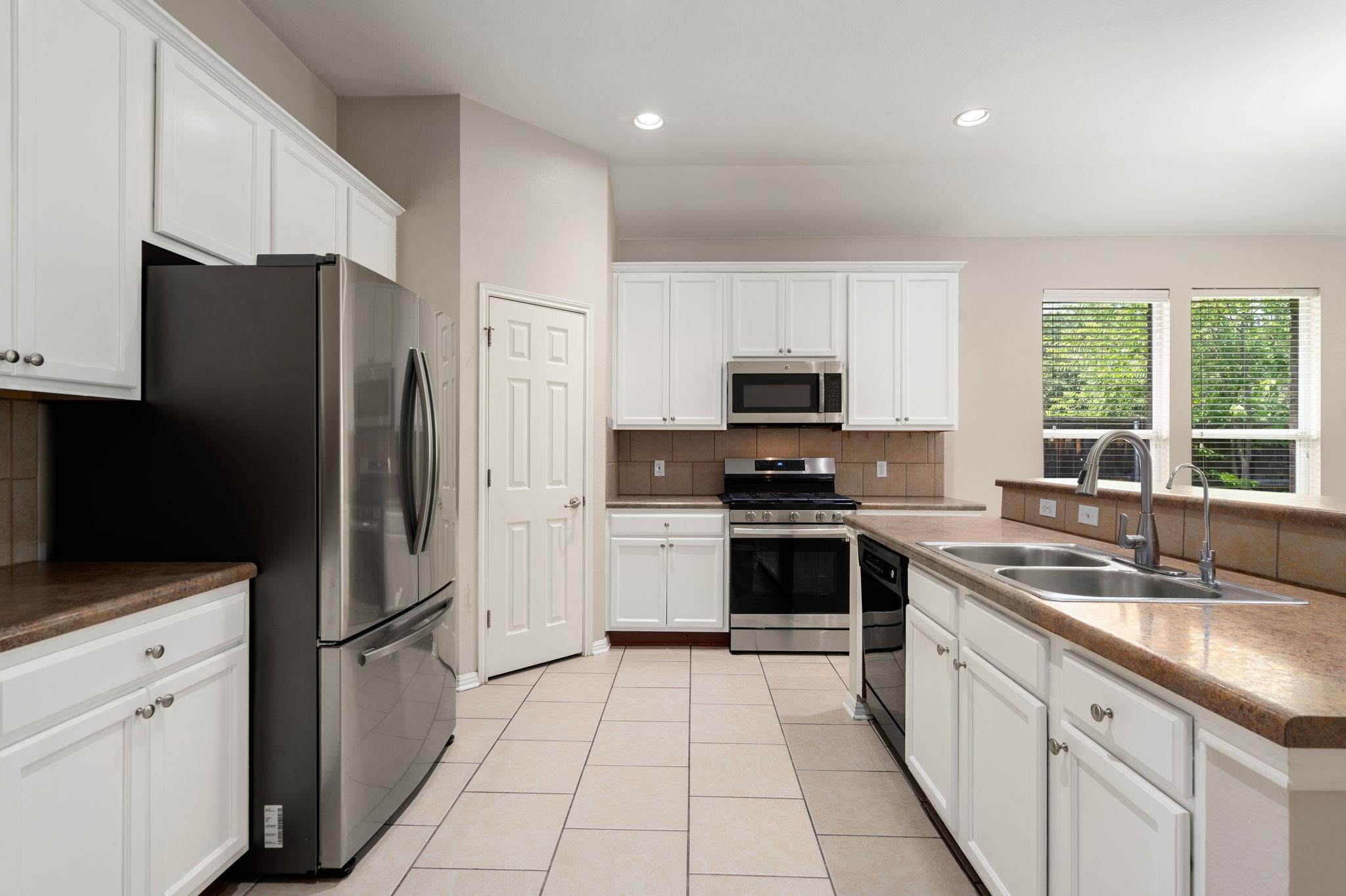 216 Cherry Laurel DR