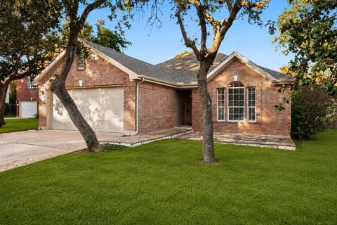 Photo of 6802 Auckland CT, Austin, TX 78749 (MLS # 2362862)