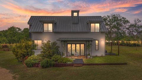 Photo of 534 Old McDade RD, Elgin, TX 78621 (MLS # 6179966)