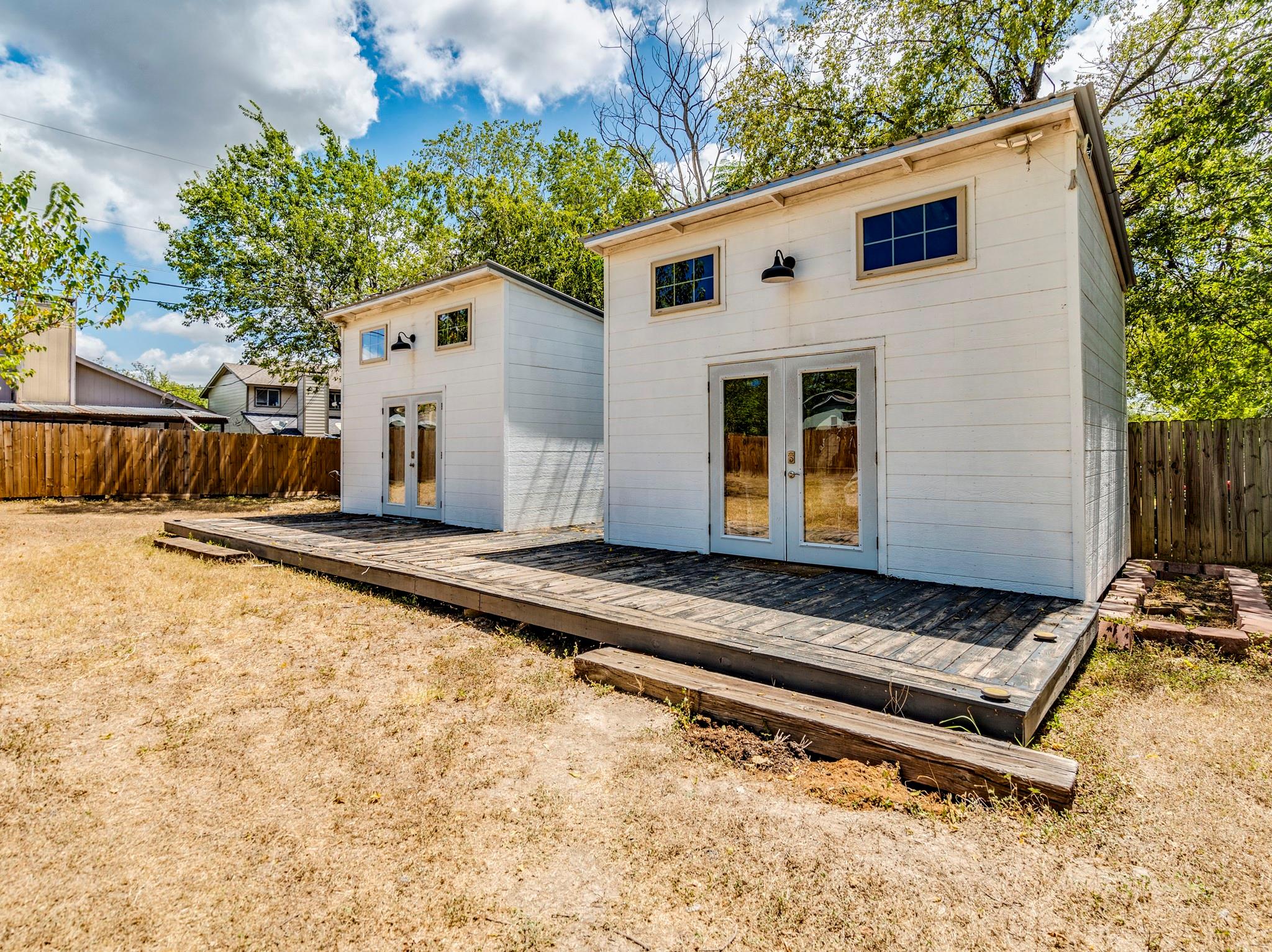 1006 Fauntleroy TRL
