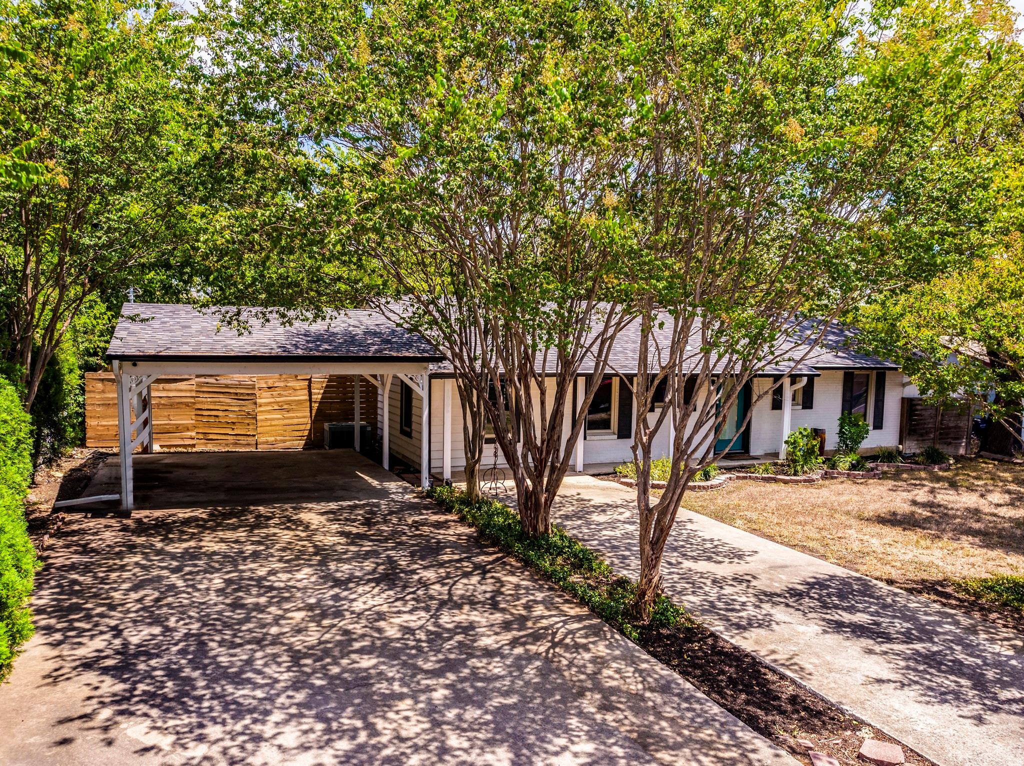 1006 Fauntleroy TRL