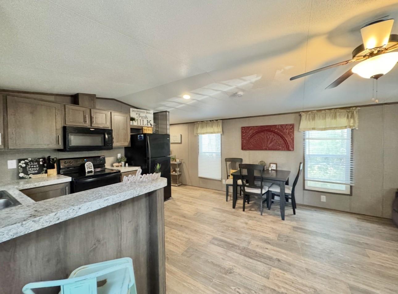 1575 County Road B RD