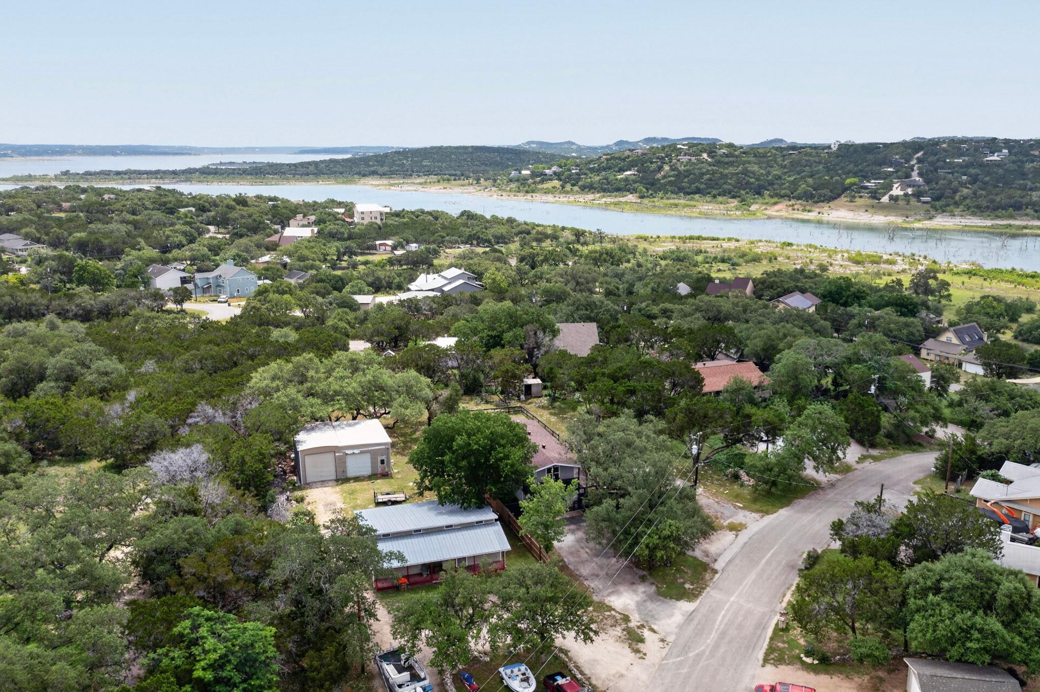 1070 Timberlane DR