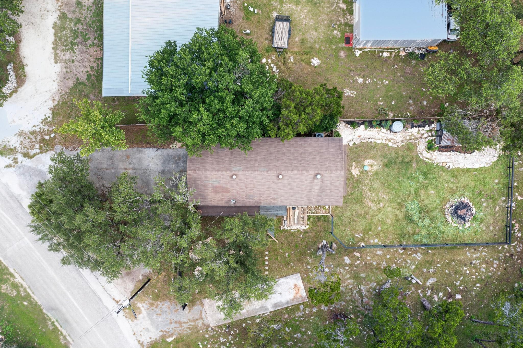 1070 Timberlane DR