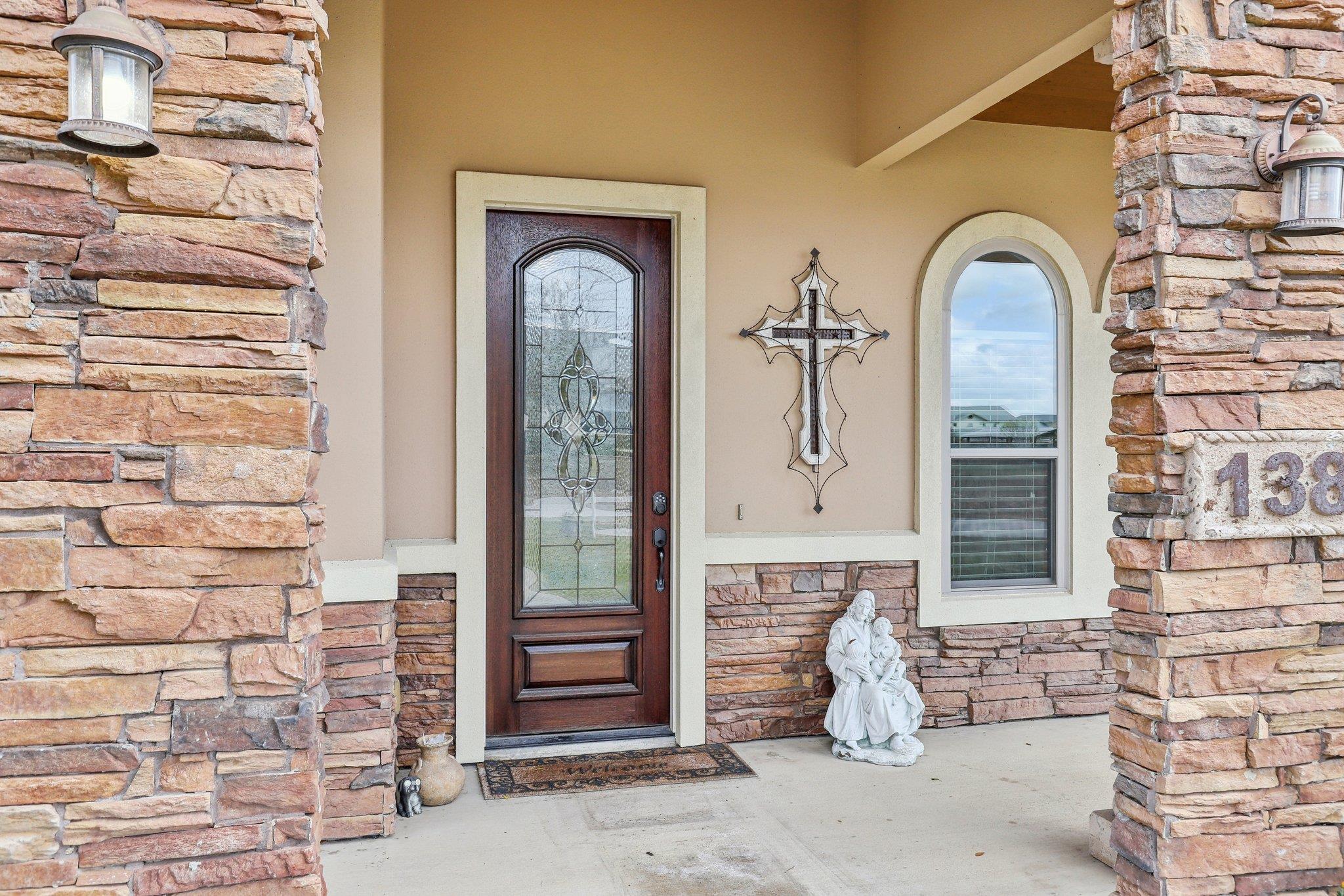 138 Gable
