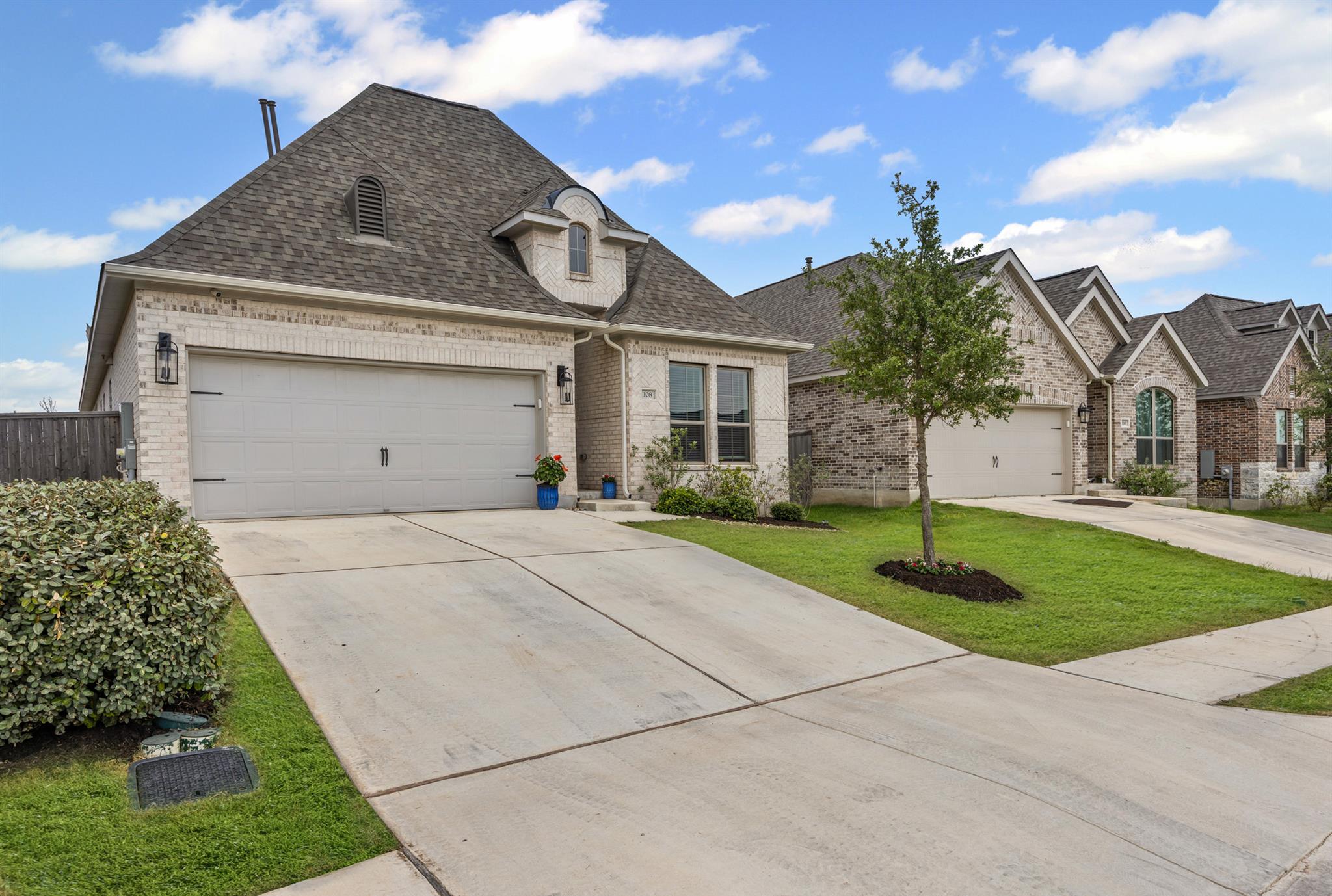 108 Chinaberry BND
