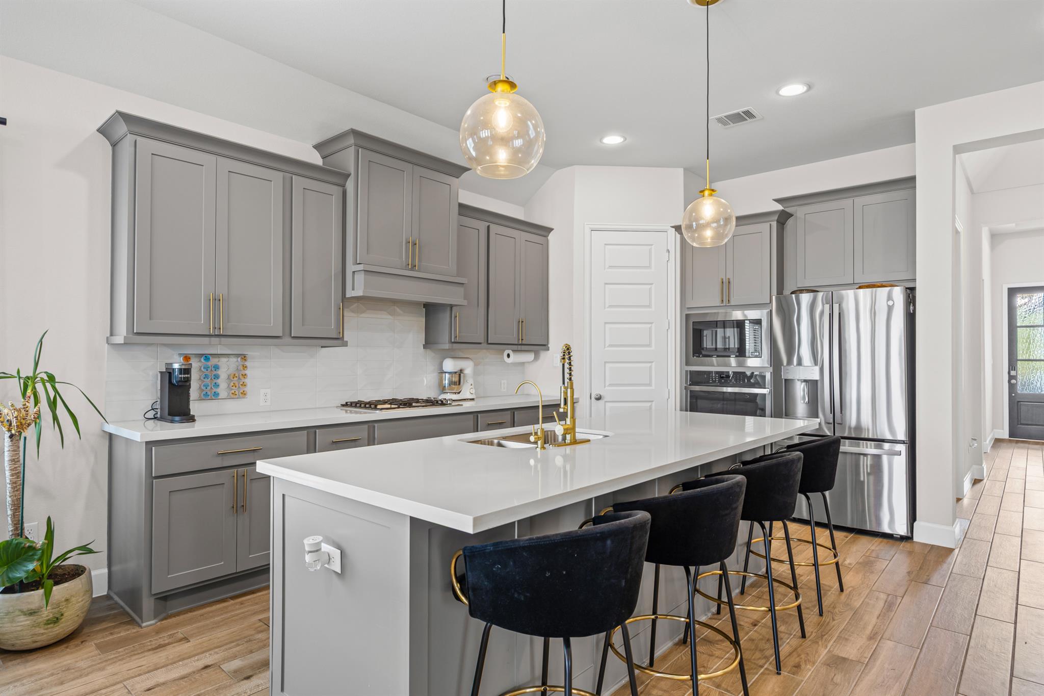 108 Chinaberry BND