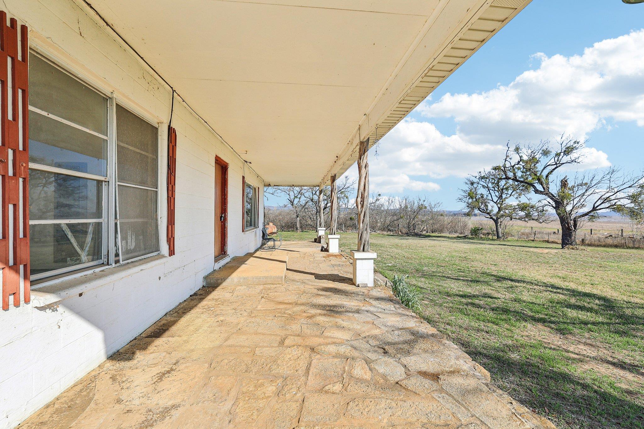 131 Blue Bird LN