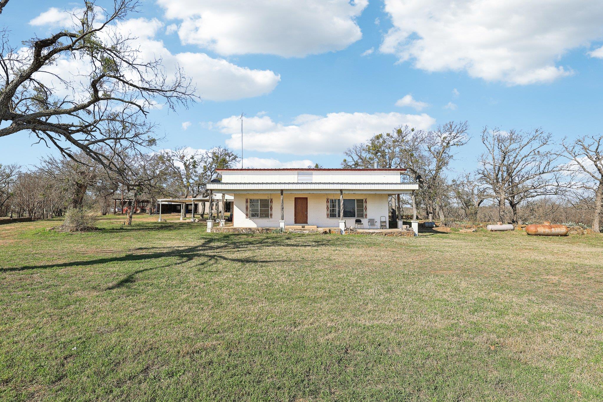 131 Blue Bird LN