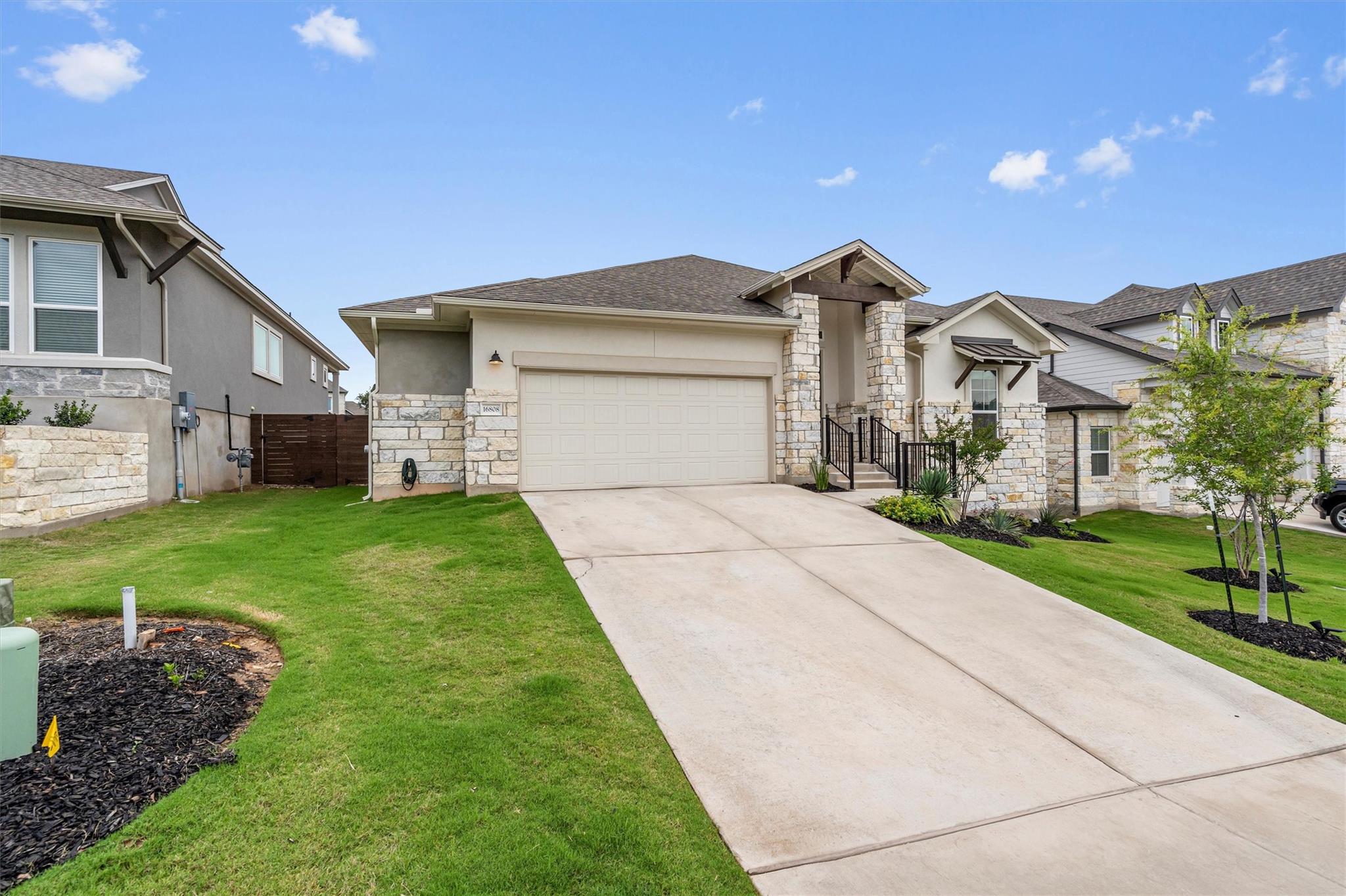 Photo 7 of 40 of 16808 Morelle DR house