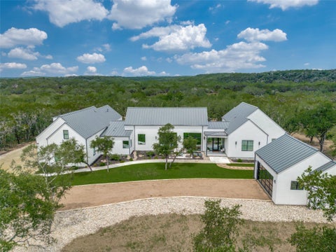Photo of 1958 Paradise Pkwy, Canyon Lake, TX 78133 (MLS # 7931241)