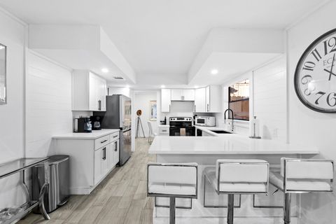 Tiny photo for 3520 Highland View DR, Austin, TX 78731 (MLS # 4865023)