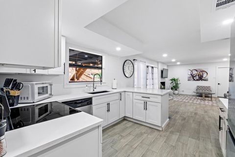 Tiny photo for 3520 Highland View DR, Austin, TX 78731 (MLS # 4865023)