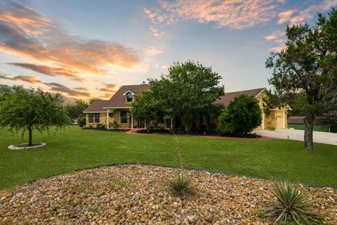 Photo of 501 Goodnight TRL, Dripping Springs, TX 78620 (MLS # 3969314)