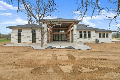 A home in Round Mountain