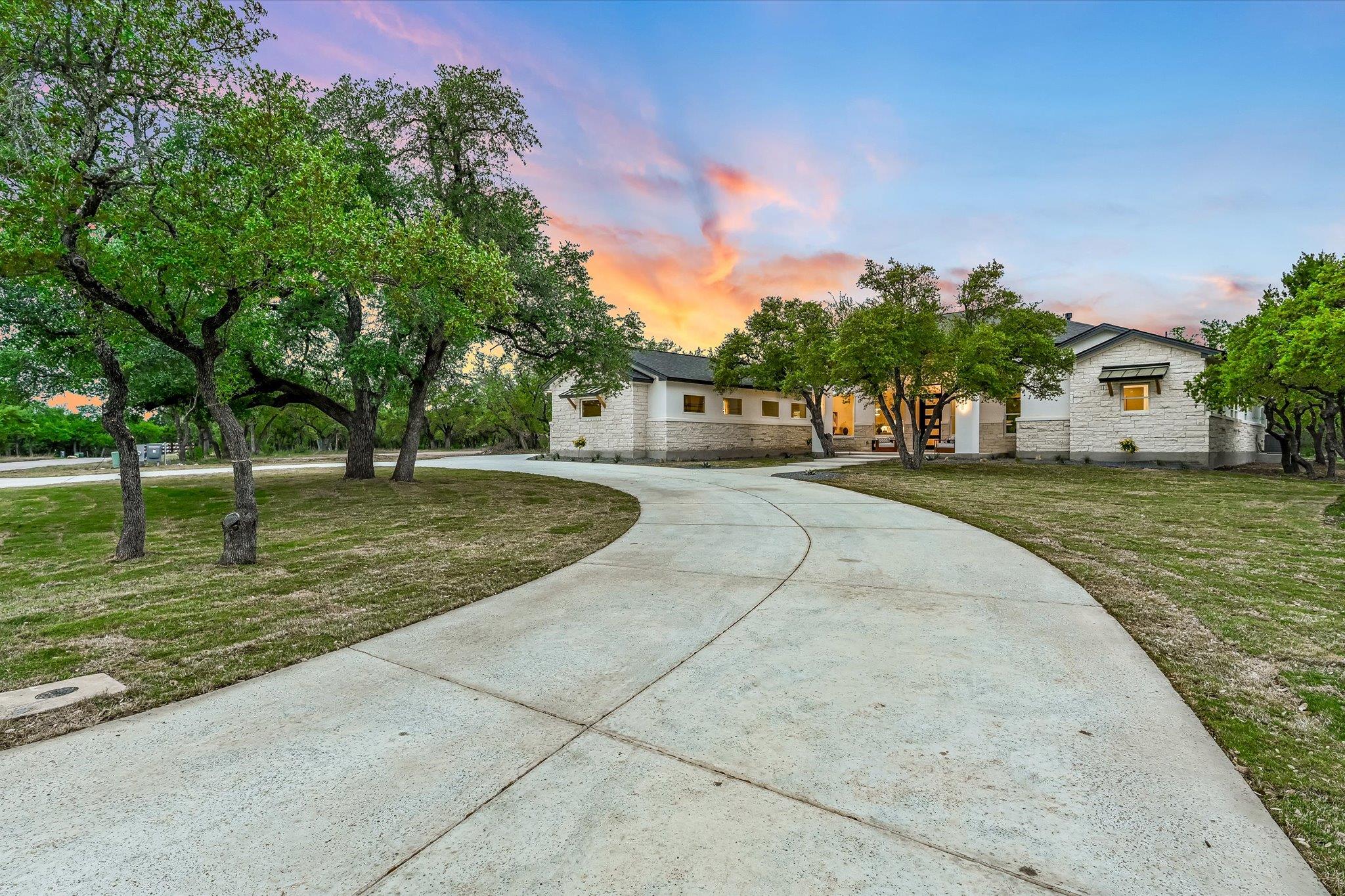 410 Shady Tree DR