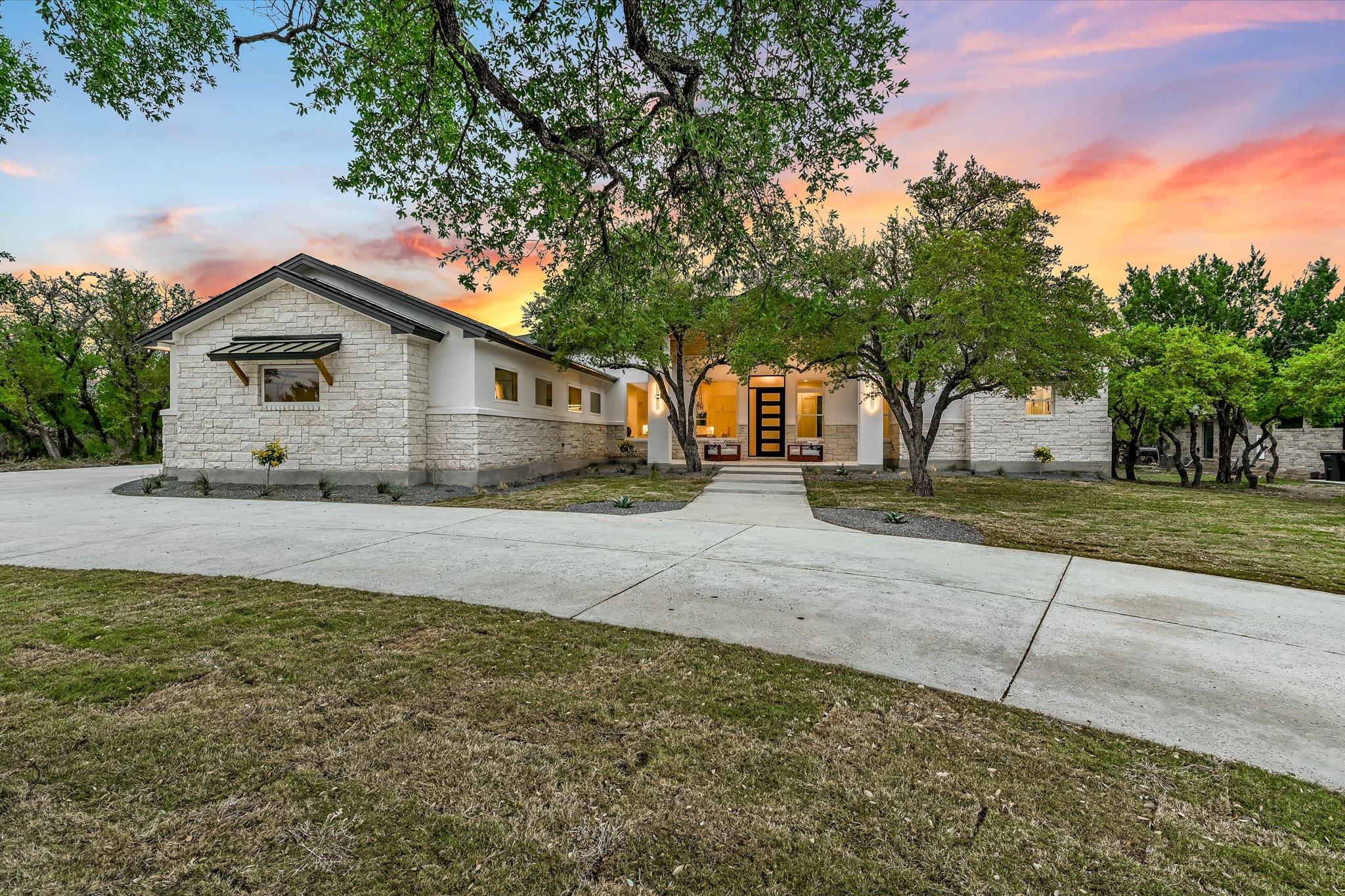 410 Shady Tree DR