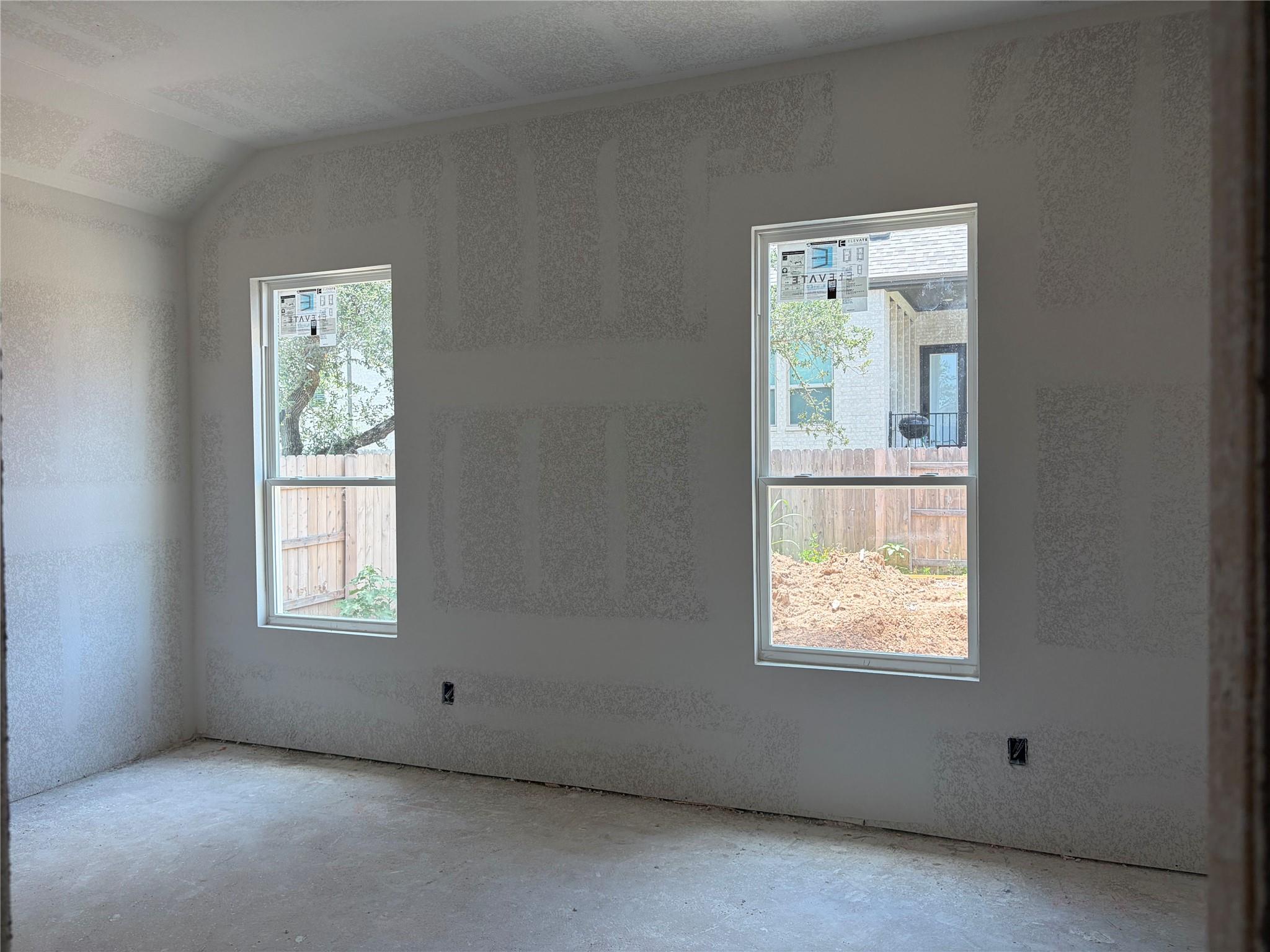 109 Possumhaw LN