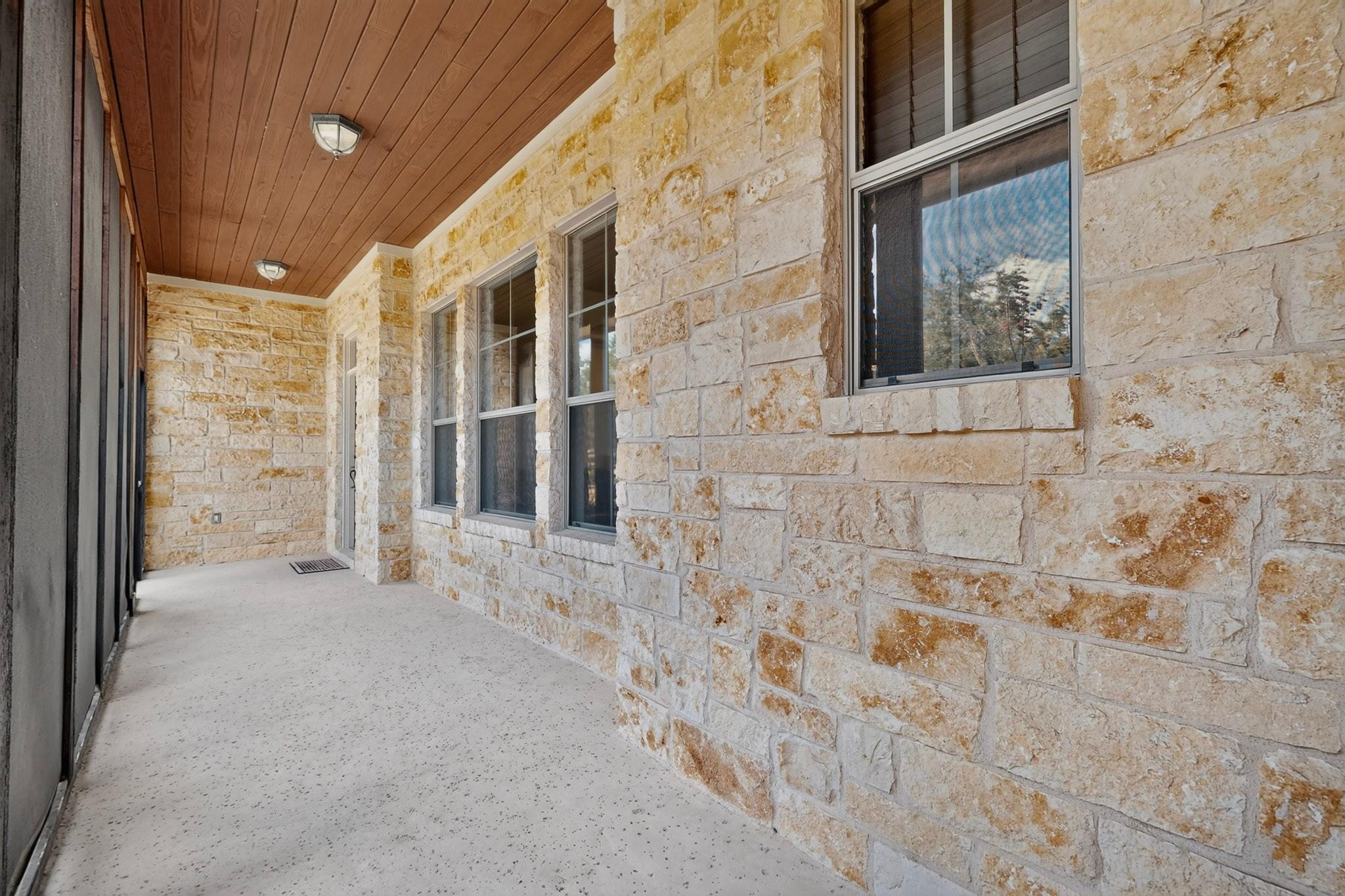 302 High Plains DR
