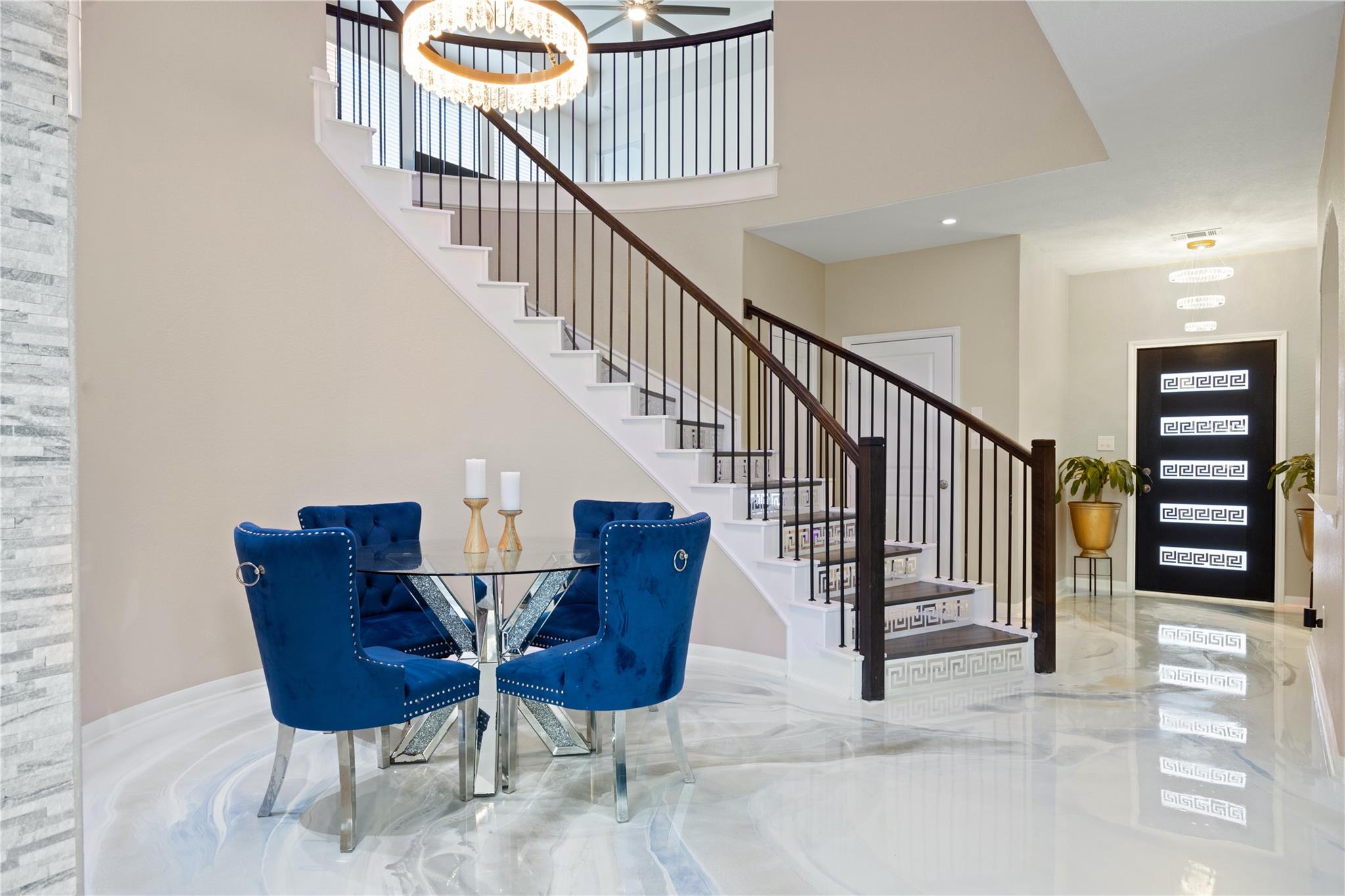 241 Oleander LOOP