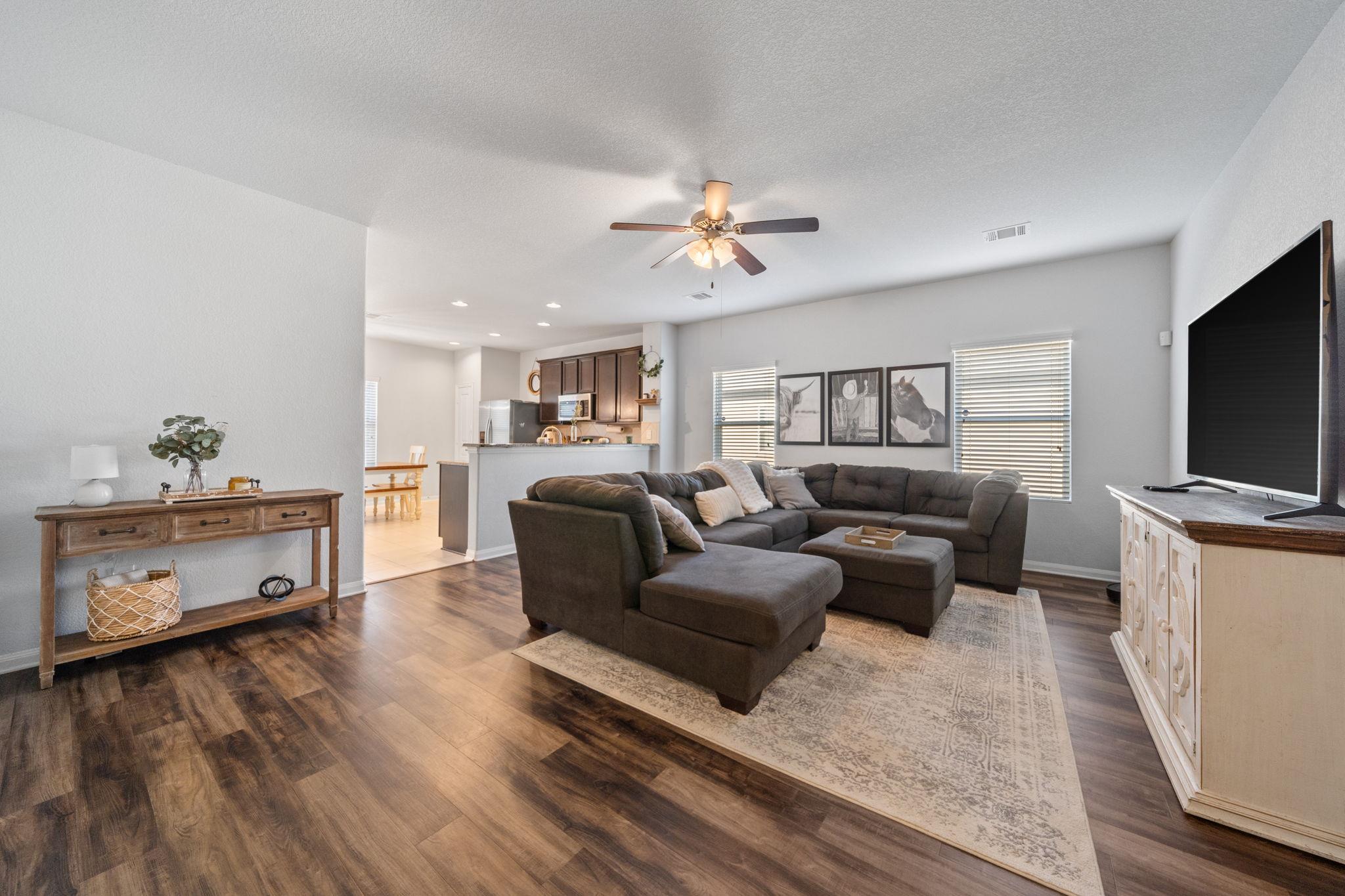 400 Westminster DR