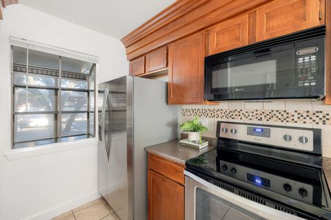 Tiny photo for 2215 Post RD #1034, Austin, TX 78704 (MLS # 1409204)