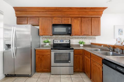Tiny photo for 2215 Post RD #1034, Austin, TX 78704 (MLS # 1409204)