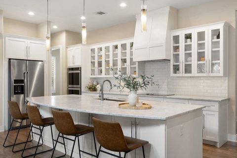 511 Hurst Creek RD Austin TX 78734