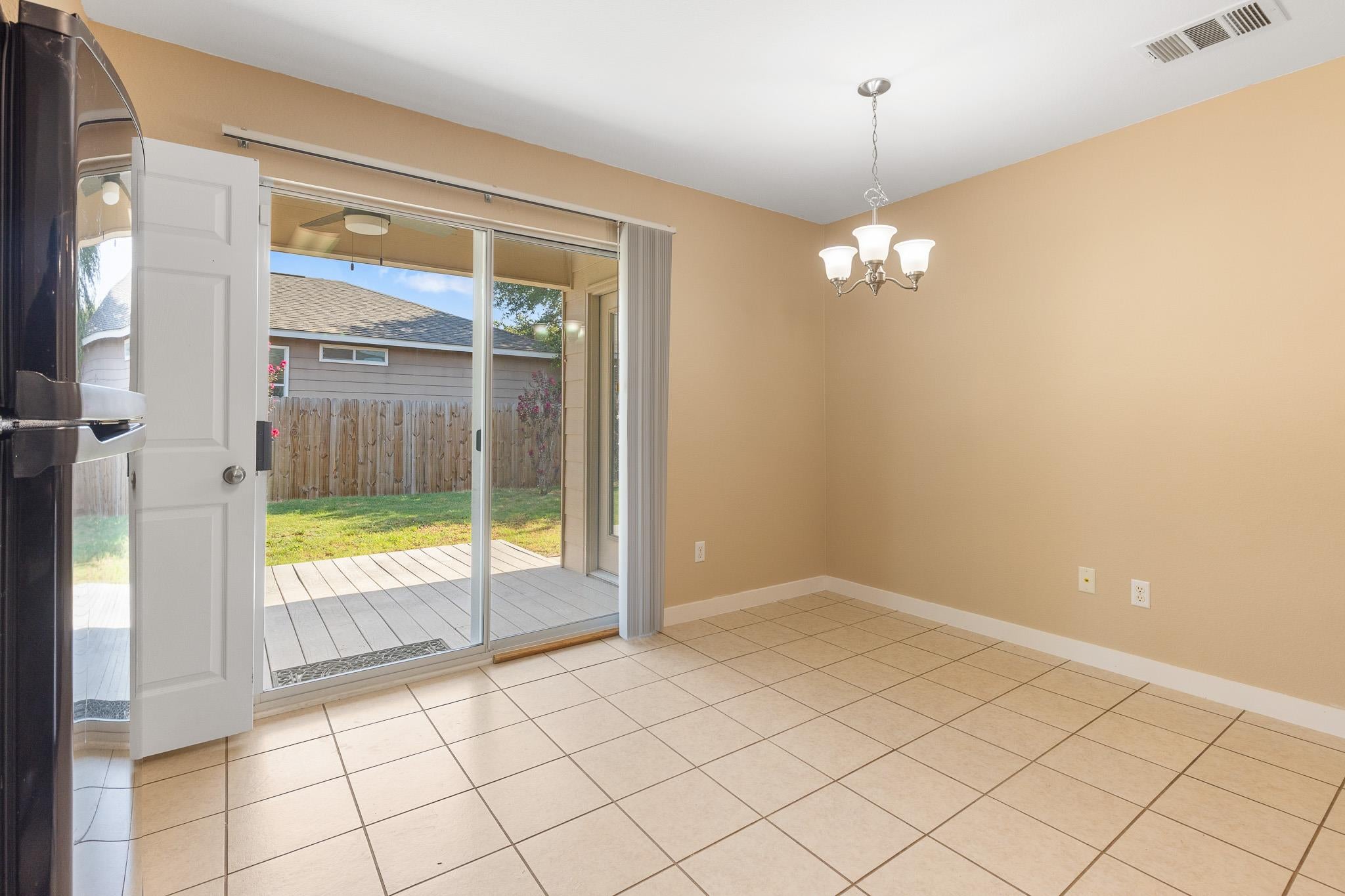 148 Grazing Horse LN photo 12