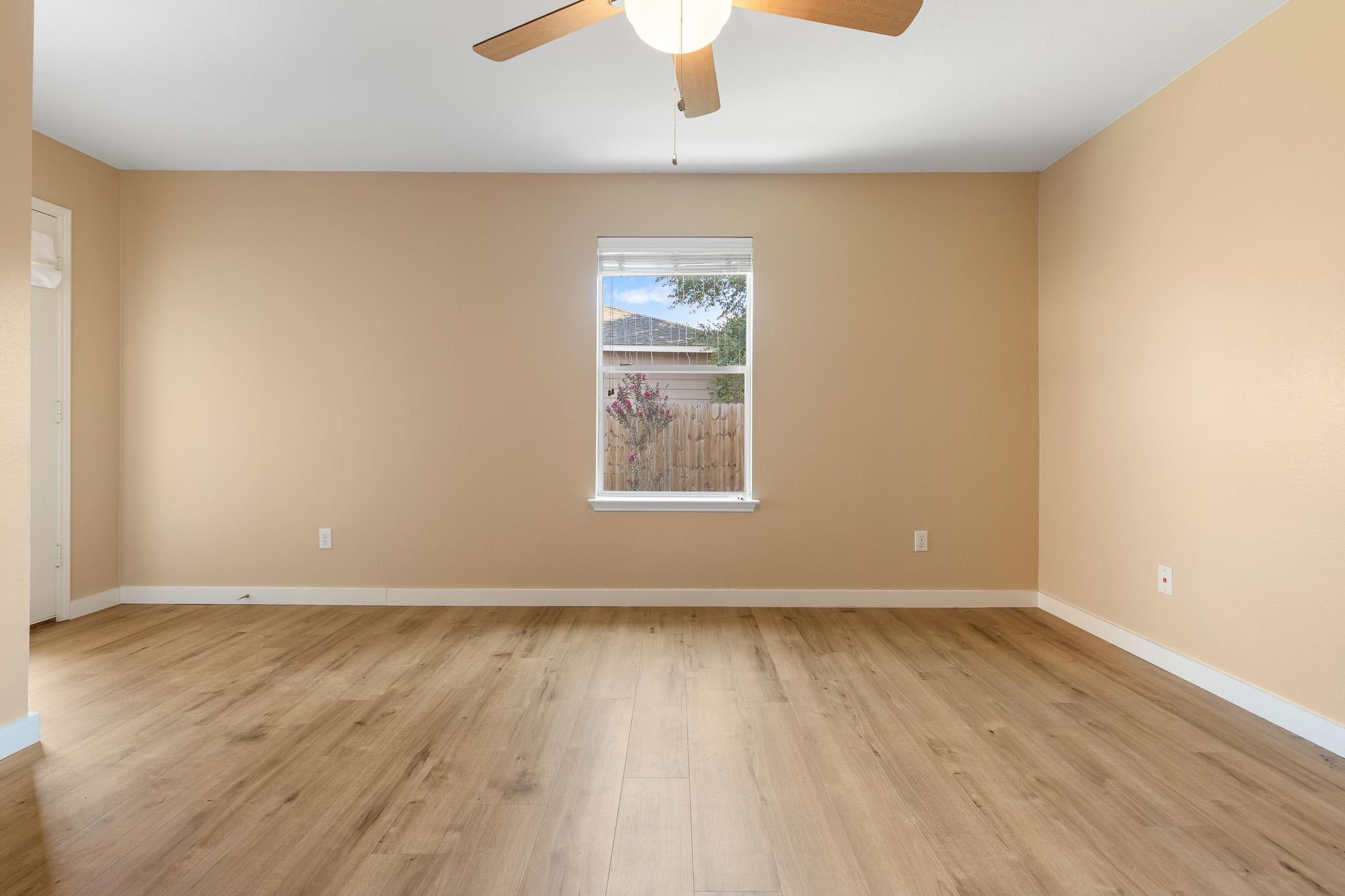 148 Grazing Horse LN photo 16