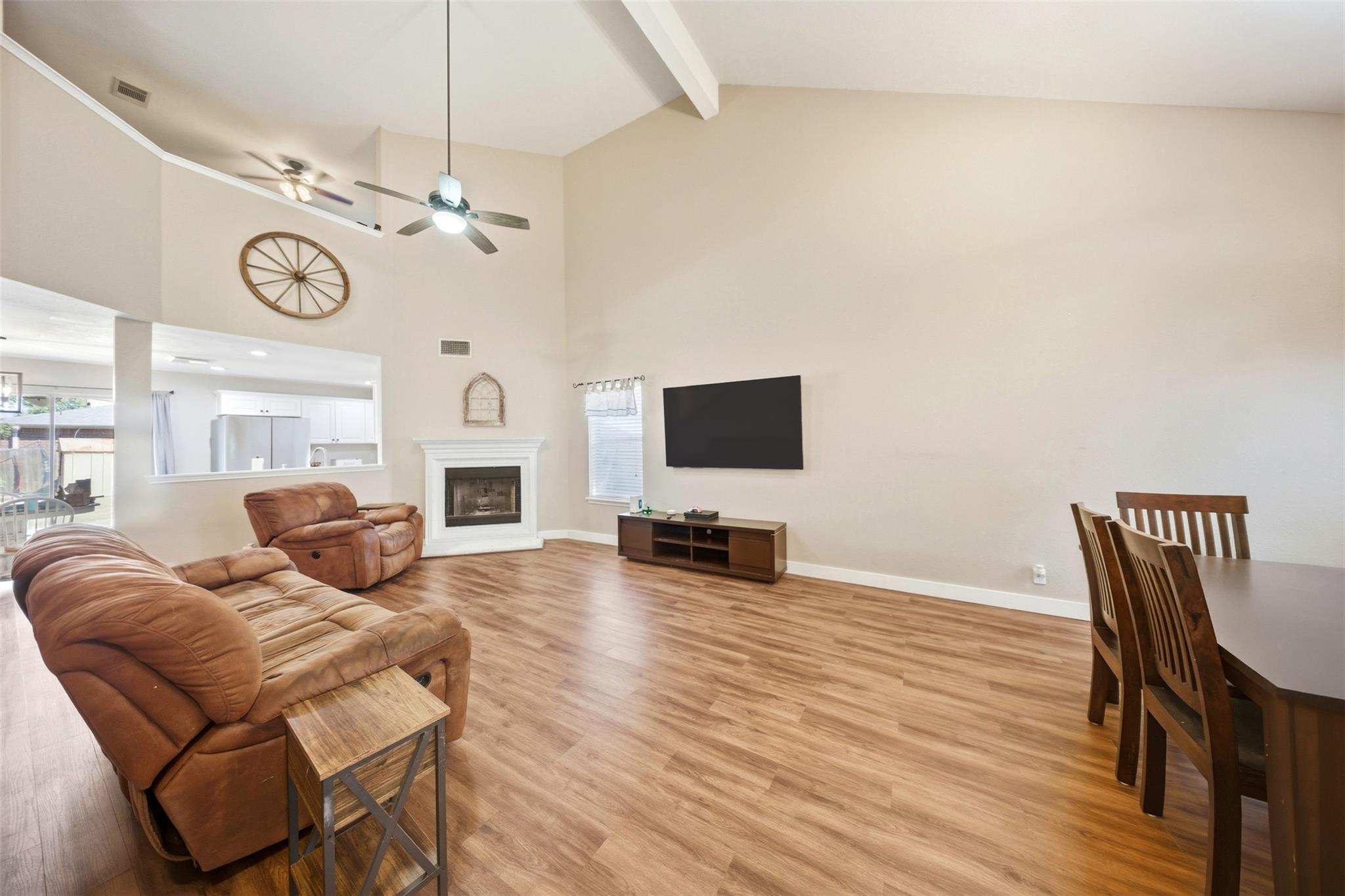 207 Janis Mae DR