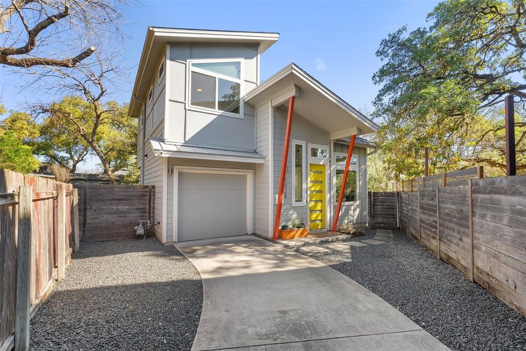 Photo of 402 El Paso ST #B, Austin, TX 78704 (MLS # 7281769)