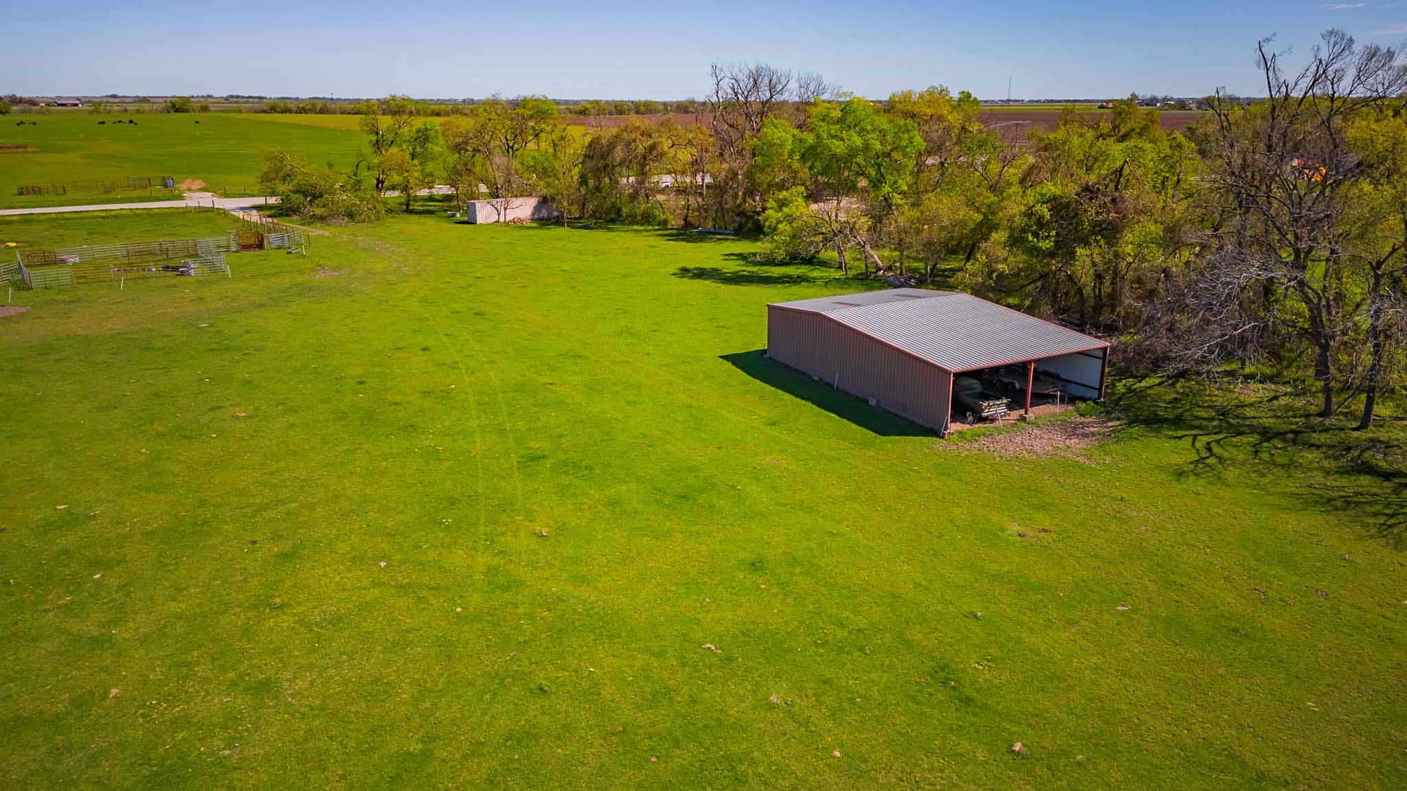 15500 Fm 1660 South