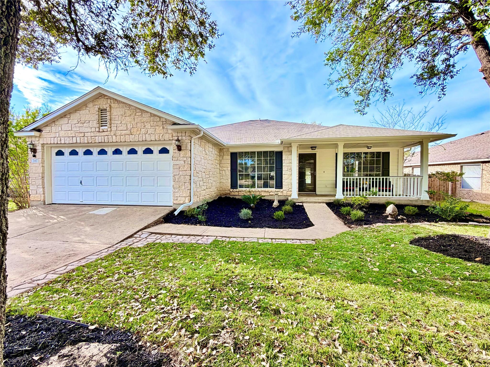 2417 Hallie LN