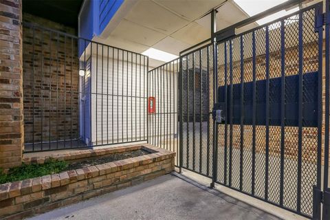 Tiny photo for 912 W 22nd ST #208, Austin, TX 78705 (MLS # 4349188)
