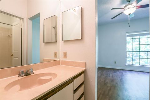 Tiny photo for 912 W 22nd ST #208, Austin, TX 78705 (MLS # 4349188)