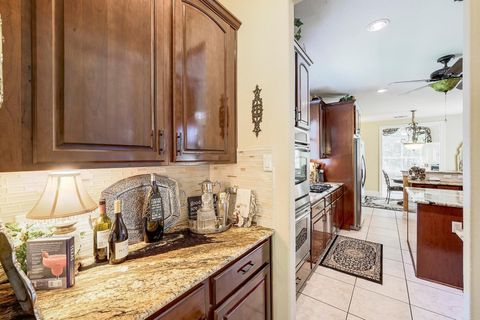 Tiny photo for 111 Whitley DR, Austin, TX 78738 (MLS # 3225691)
