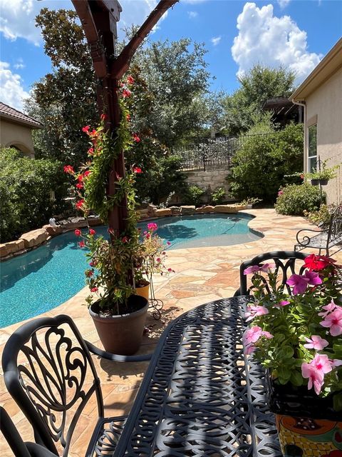 Tiny photo for 111 Whitley DR, Austin, TX 78738 (MLS # 3225691)